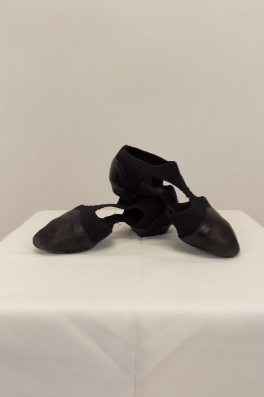 Jazz Shoe Capezio Pedini Slip-On Buckless Black Leather Size 3
