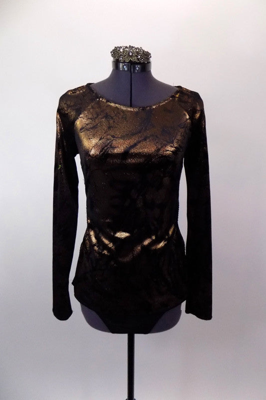Copper and black metallic long sleeved tunic top has round neck & open back joined by a wide horizontal band. Comes with black briefs & metallic hair accessory. Front