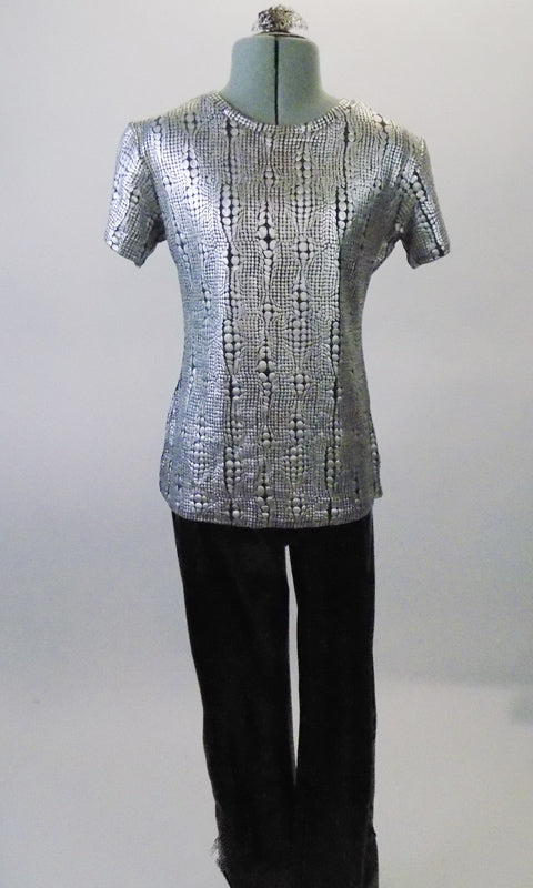 Silver textured top with round neck and short sleeves is complemented by black pants with black and silver lacing up the outside of the lower leg. Comes with a silver hair clip. Front